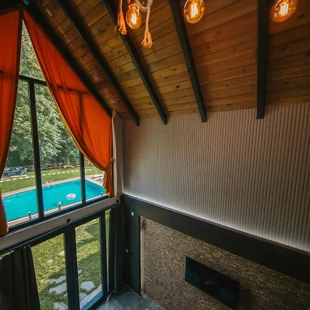 Villa Vrosi *